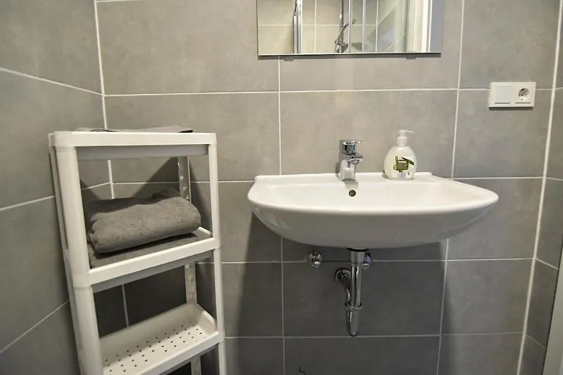 Zimmer24Frei Boardinghouse Κολωνία 0*,